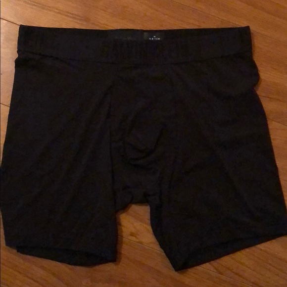 Calvin Klein Men Large and medium silk boxer brief - Picture 2 of 2